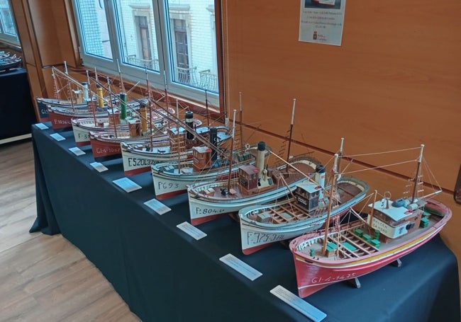 Varias de las réplicas.