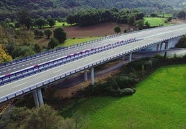 Imagen facilitada por el Ministerio de Transportes para anunciar la apertura del tramo de la autovía Salas-La Espina en el que, al parecer, influyó la trama corrupta.