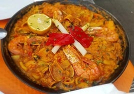 Arroz con marisco, entrantes y postre para dos personas por 39,95€