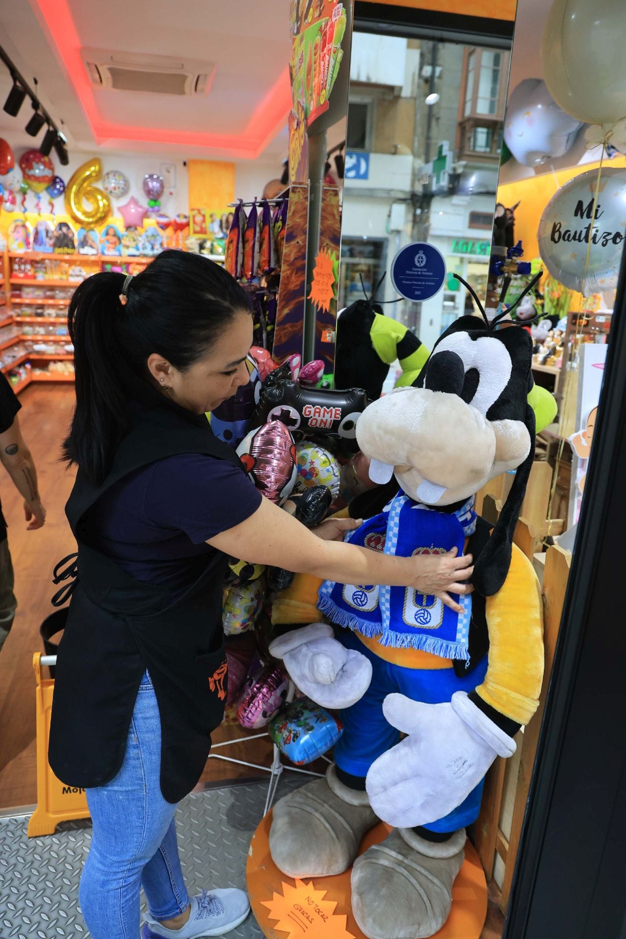 Los comercios de Oviedo empujan al Real Oviedo a Primera