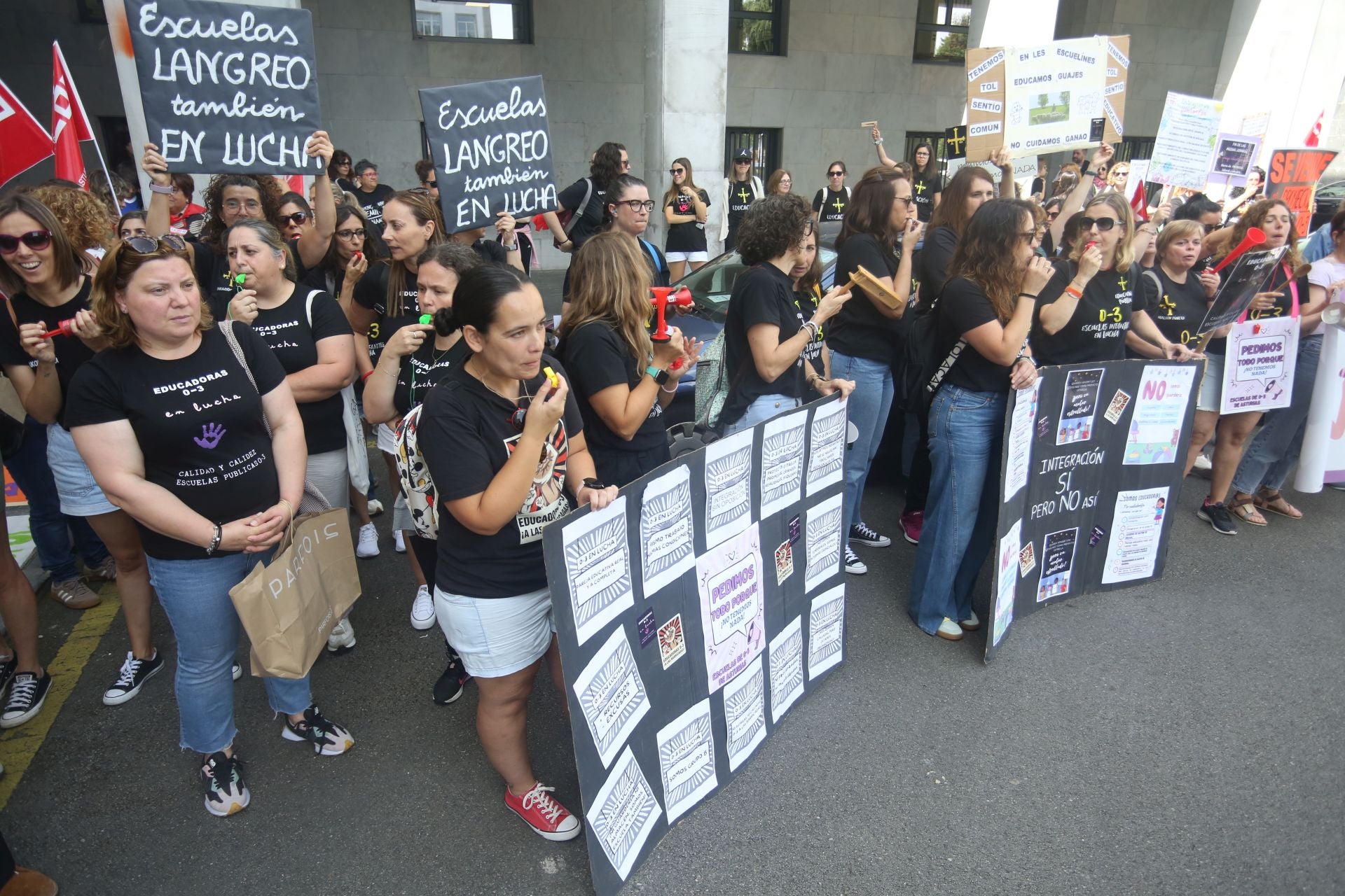 Concentración de las educadoras de Les Escuelines