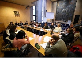 Una de las reuniones celebradas entre la Consejejería de Salud y los sindicatos sanitarios.