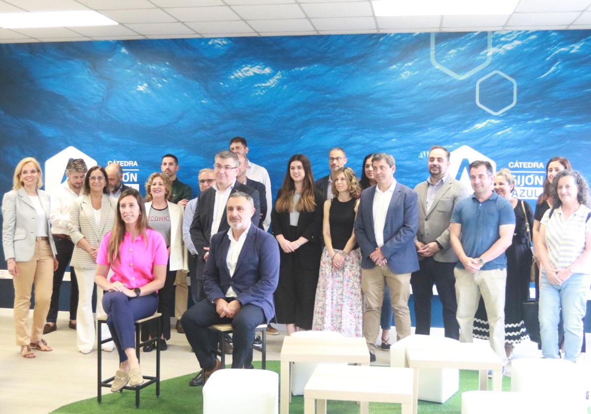 Participantes en la sesión constitutiva del Think Tank de Economía Azul de Gijón.