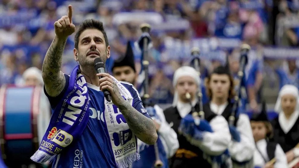 Melendi podría actuar antes de que se inicie el encuentro. Aquí en una imagen de la pasada campaña.