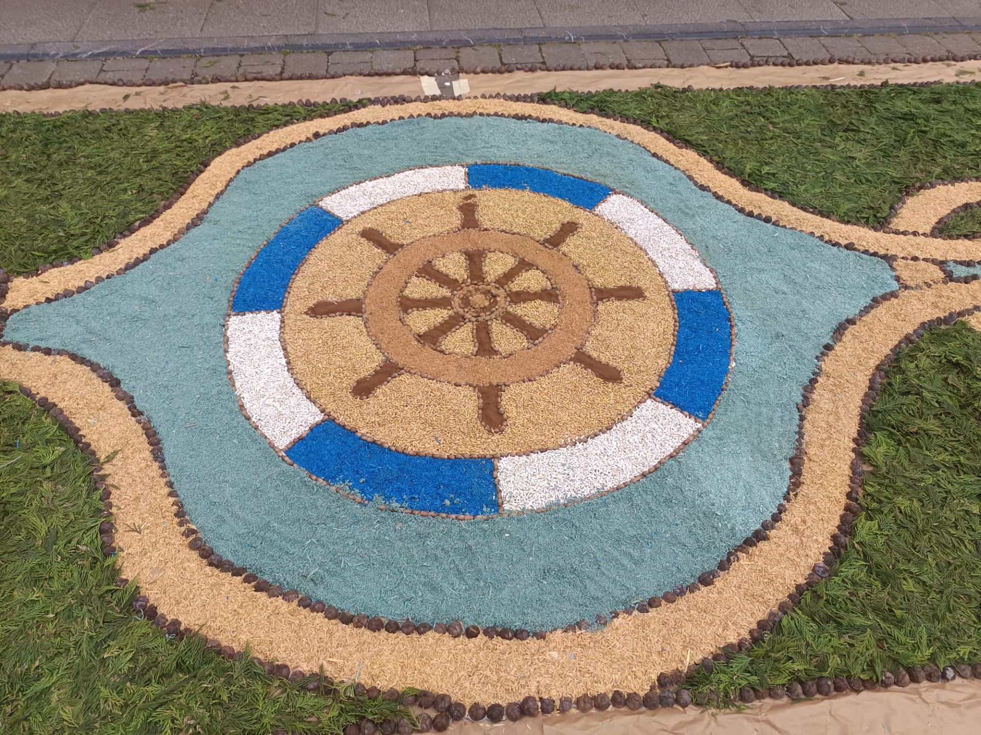 El ascenso del Real Oviedo se cuela en las alfombras florales del Corpus de Castropol