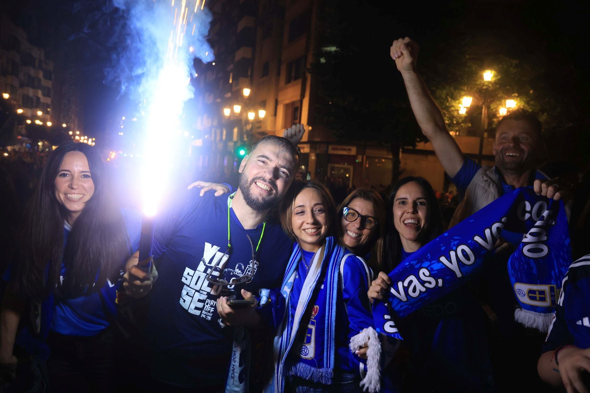 Locura y celebración en Oviedo por volver a Primera
