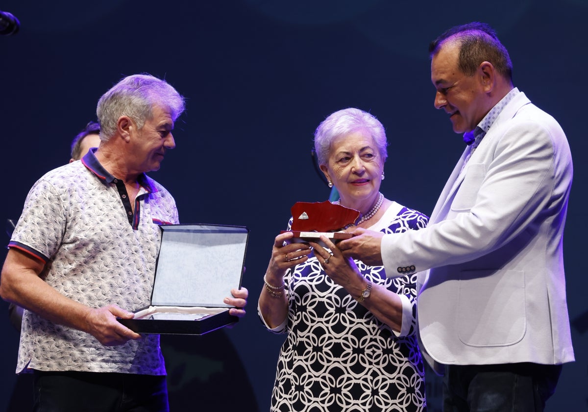 Raimundo Díaz, María Luisa Díaz, y Valentín Fuente
