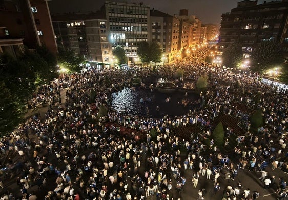 Locura y celebración en Oviedo por volver a Primera