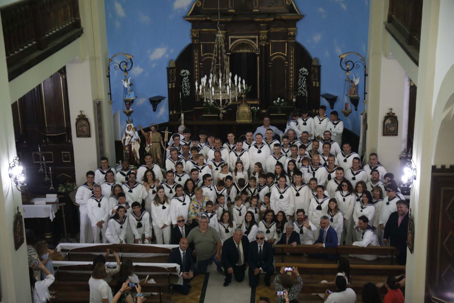 San Juan de la Arena celebra su procesión marinera, declarada de Interés Turístico