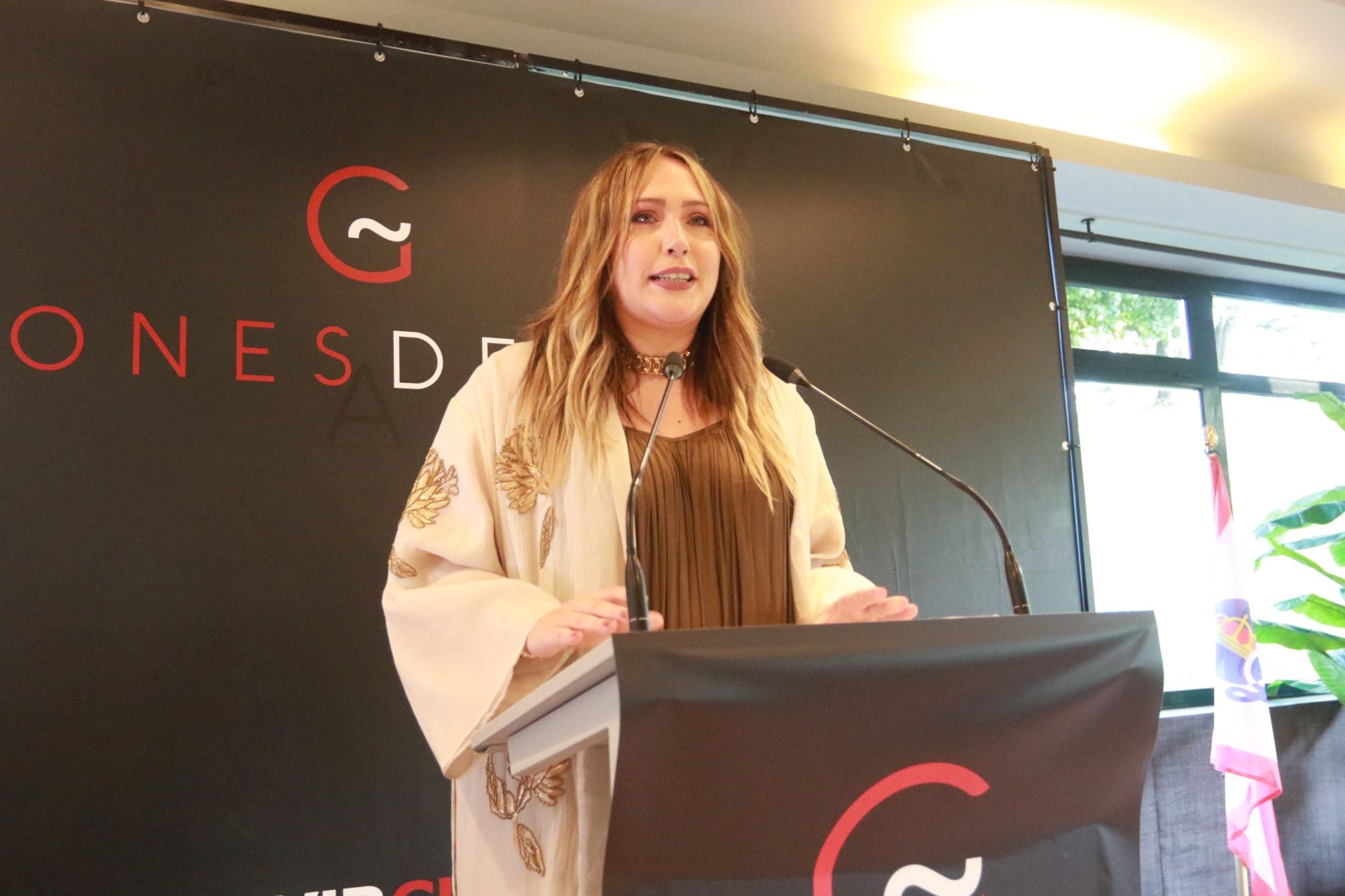 Entrega del reconocimiento &#039;Gijonés del año&#039; al Grupo Covadonga