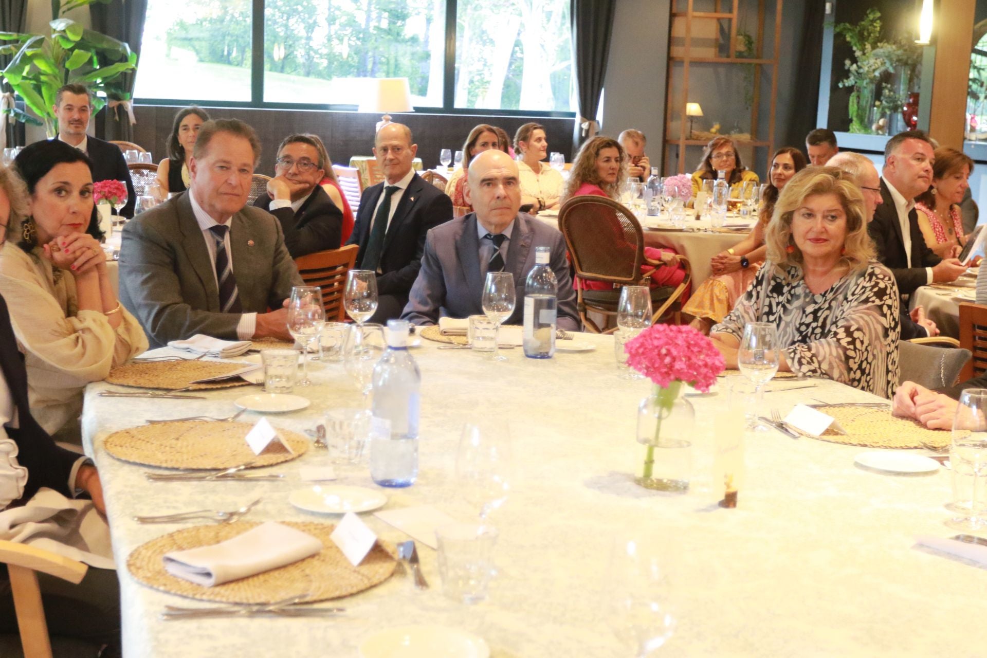 Entrega del reconocimiento &#039;Gijonés del año&#039; al Grupo Covadonga