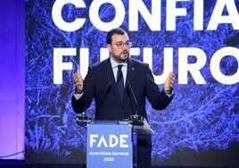 Adrián Barbón dice que la compra de El Tallerón «consolida las expectativas de crecimiento de la industria de defensa»