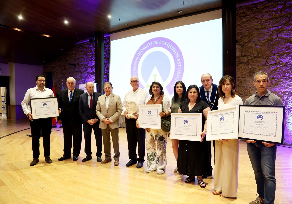 El Círculo de los Quesos concede sus premios anuales en Oviedo
