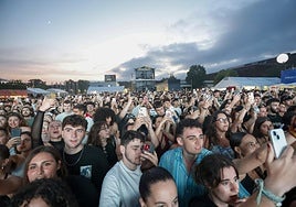El público abarrató por completo en el recinto de la Feria de Muestras.