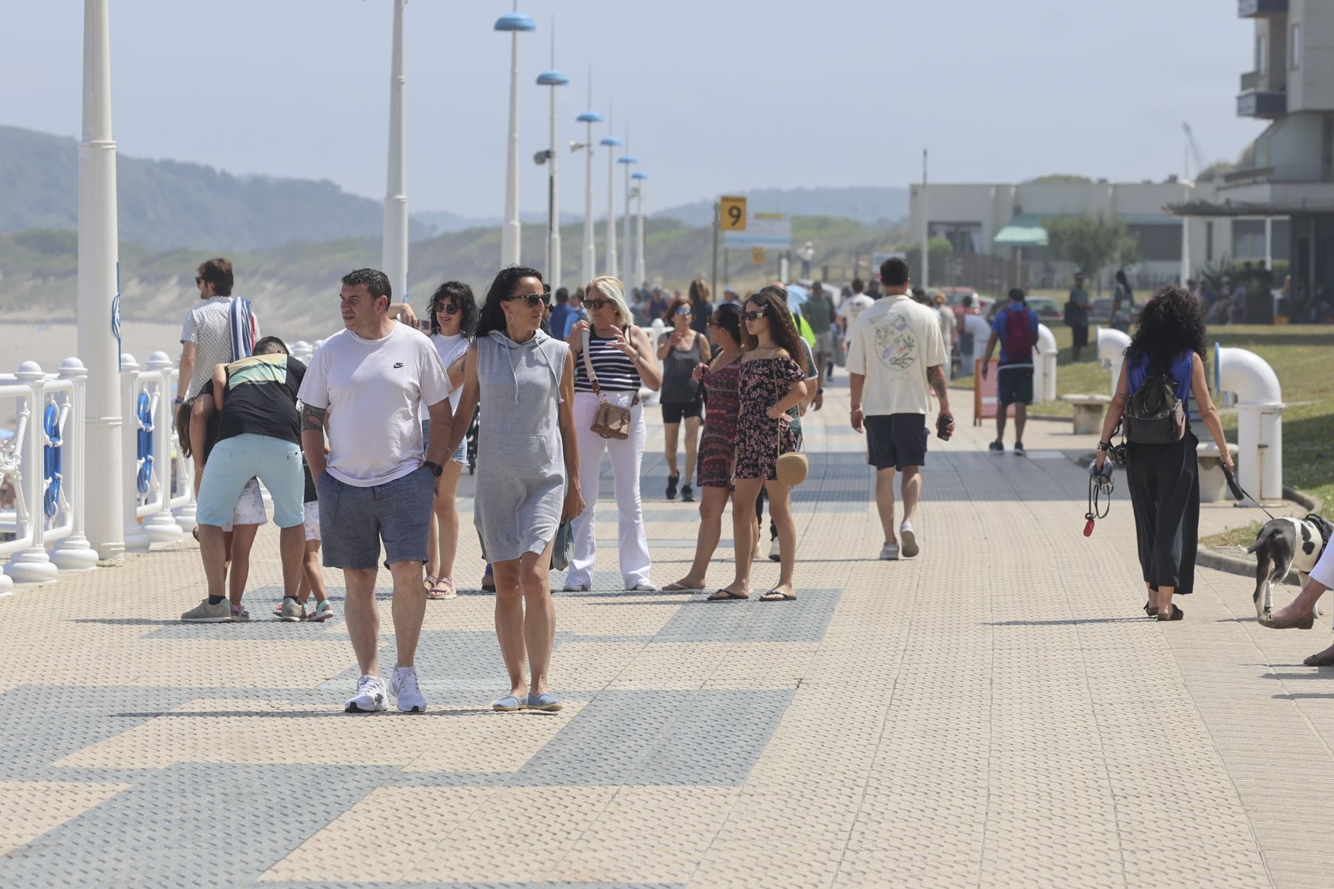 Domingo de agobiante calor: Asturias supera los 36 grados