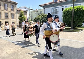 El ramu, camino de la iglesia de San Pedro.