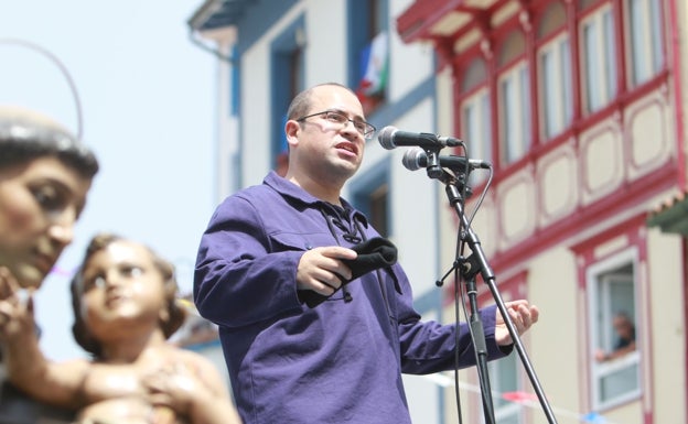 Juan Luis Fernández debutó como recitador de l'Amuravela.