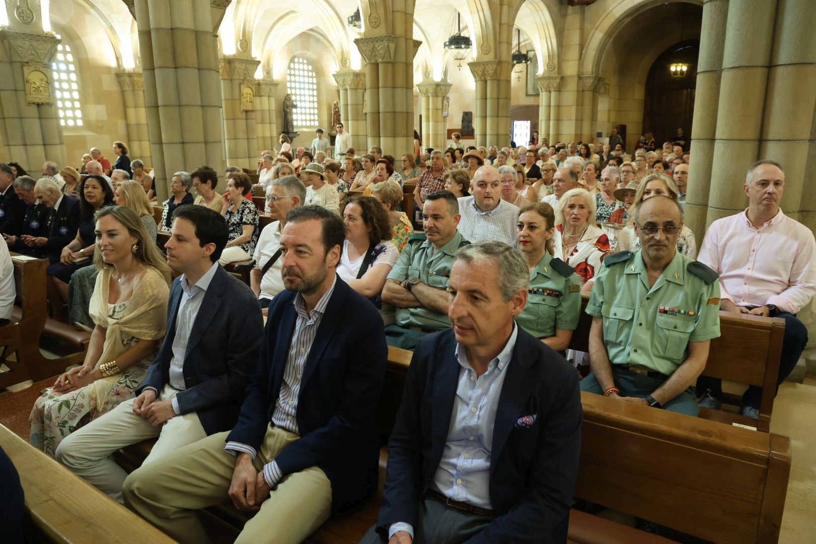 Gijón se rinde a San Pedro