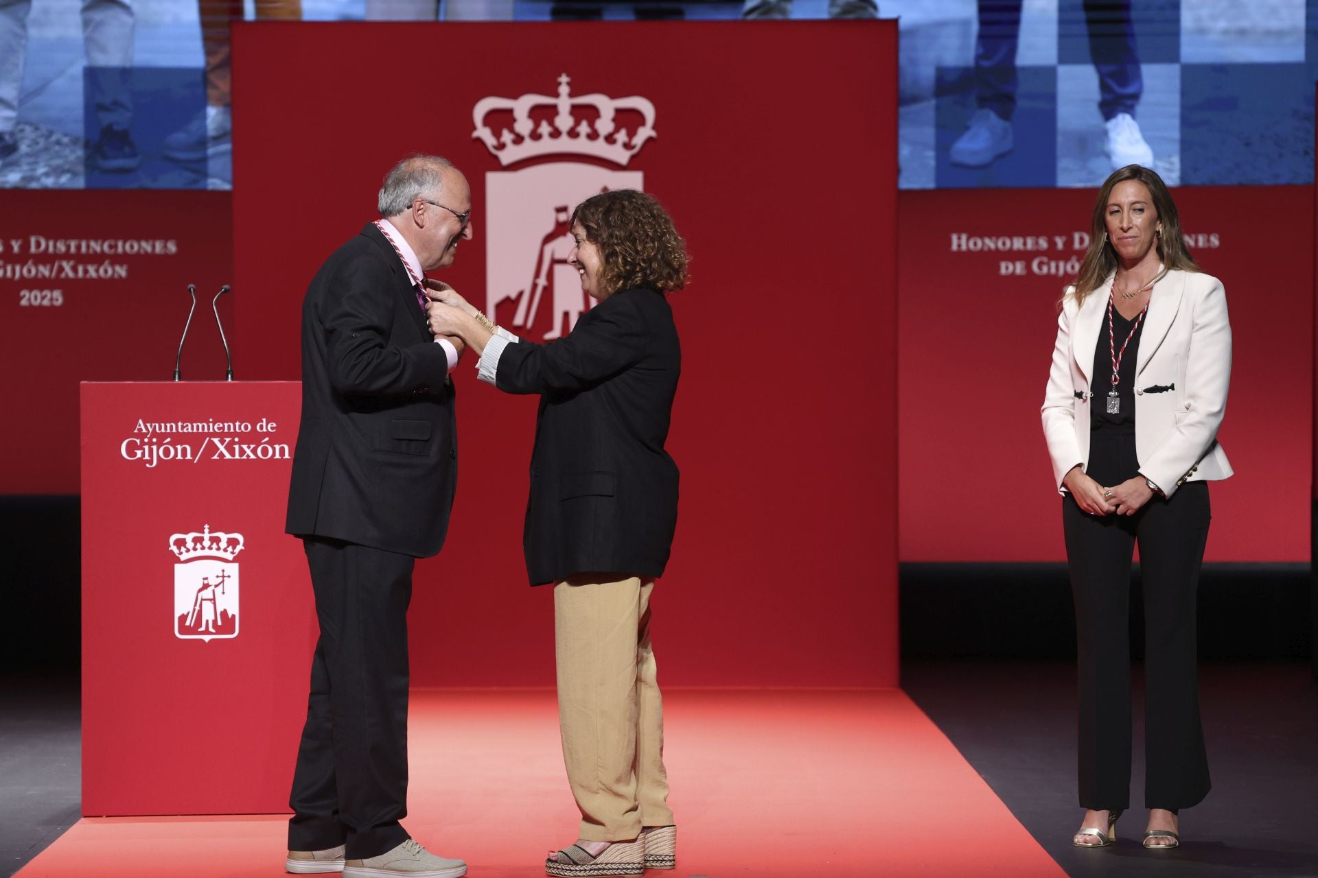 Gijón entrega sus medallas