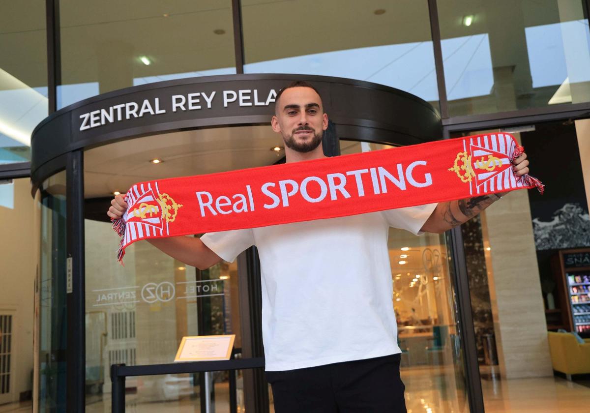 Lucas Perrin, ya está en Gijón.