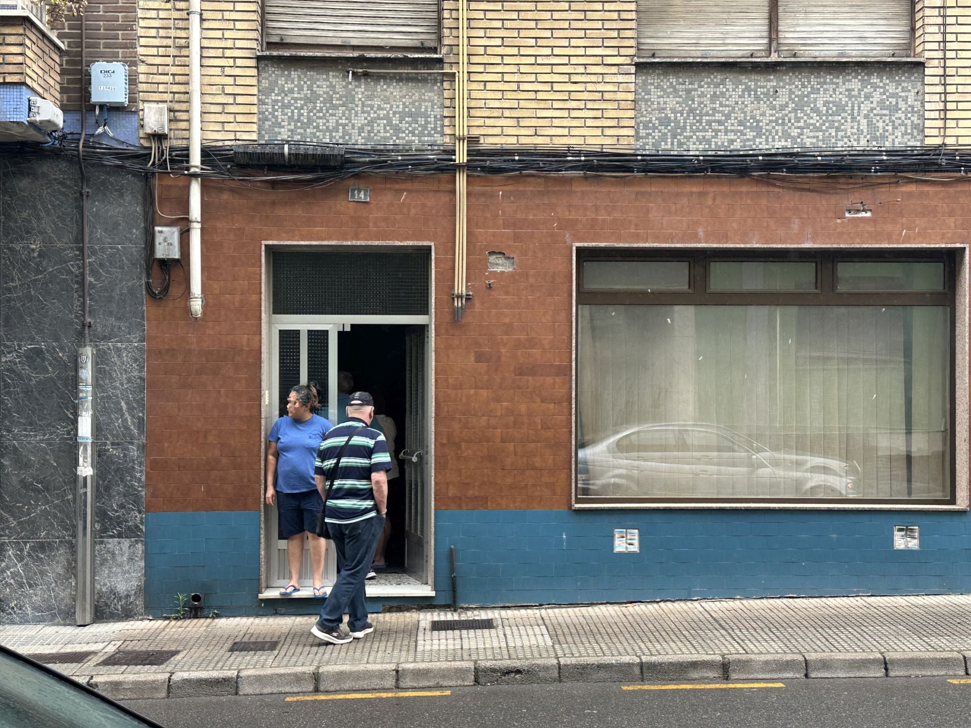 El edificio en el que residía el hombre fallecido.