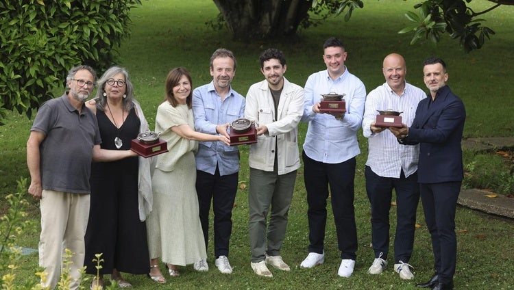 Los Manzano reciben los galardones de 'Yantar' junto a La Tabla, Pandora y Acueo.