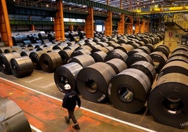 Bobinas de ArcelorMittal, en su planta de Sestao.