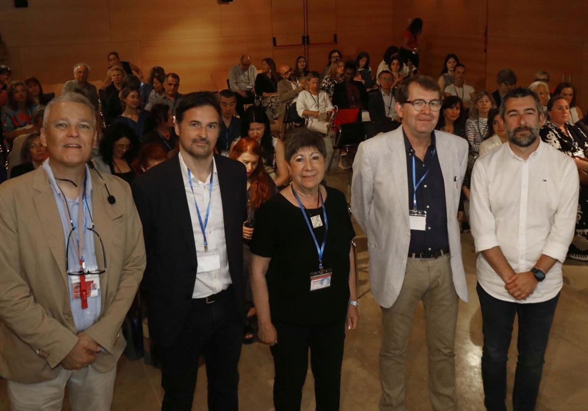 Los organizadores del Curso de Coleccionismo y Arte de la Universidad Nebrija lo inauguraron en el Palacio de Camposagrado de Avilés.