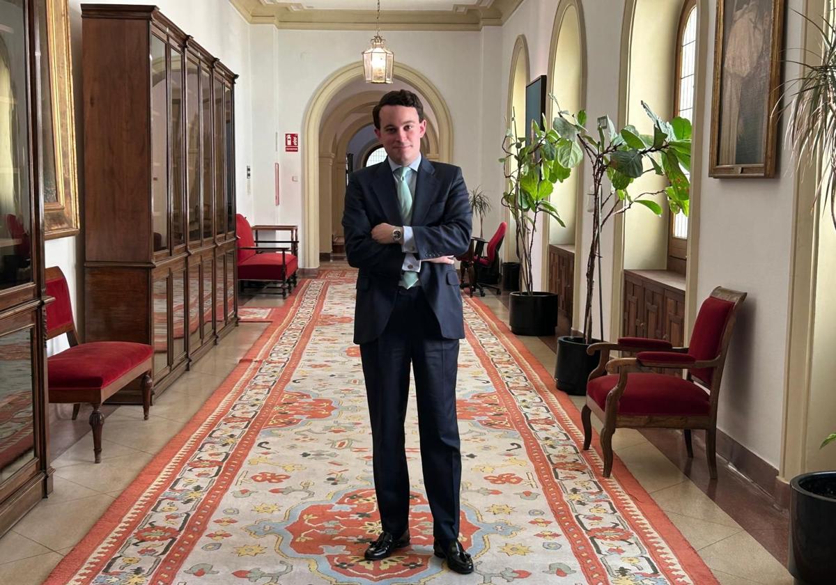 El gijonés Pablo Alvargonzález, en el Palacio de los Consejos, en Madrid.
