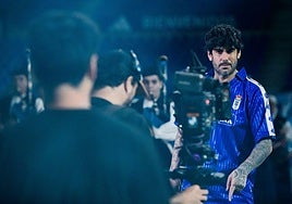 Vídeo: Ya se puede escuchar el nuevo himno del Real Oviedo con Melendi de protagonista