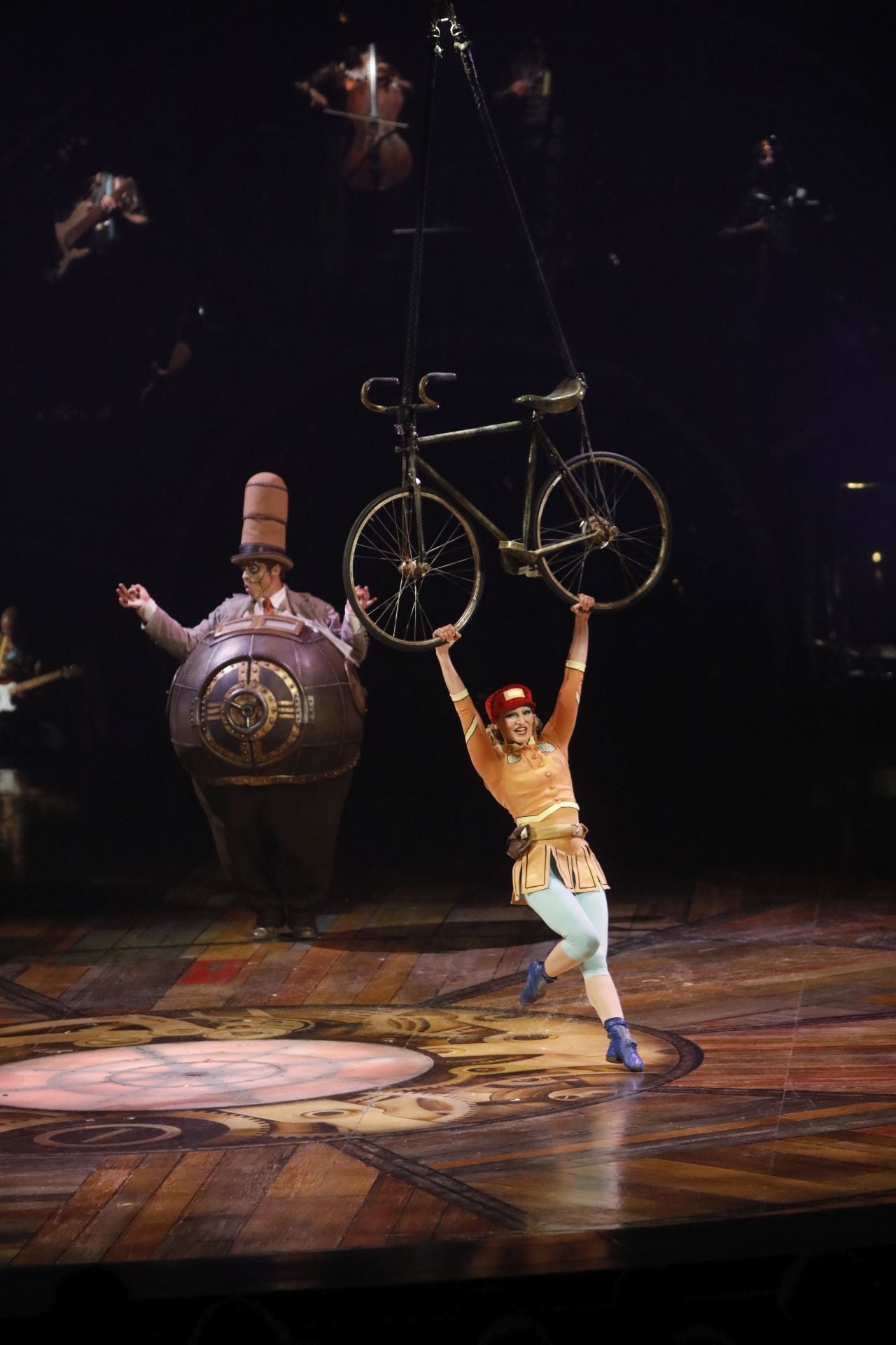 Las espectaculares imágenes que deja &#039;Kurios&#039; del Cirque du Soleil en su estreno en Gijón