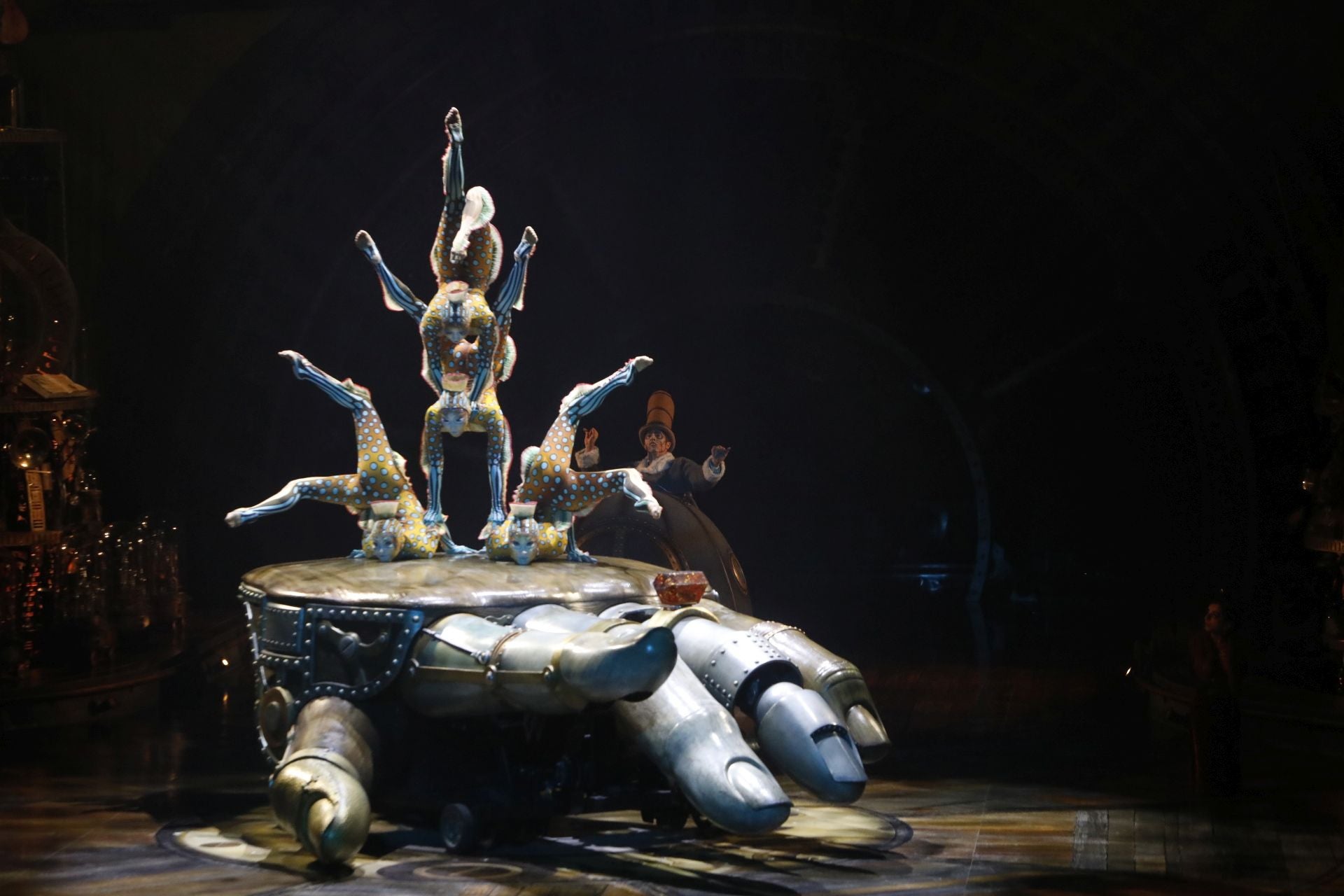 Las espectaculares imágenes que deja &#039;Kurios&#039; del Cirque du Soleil en su estreno en Gijón