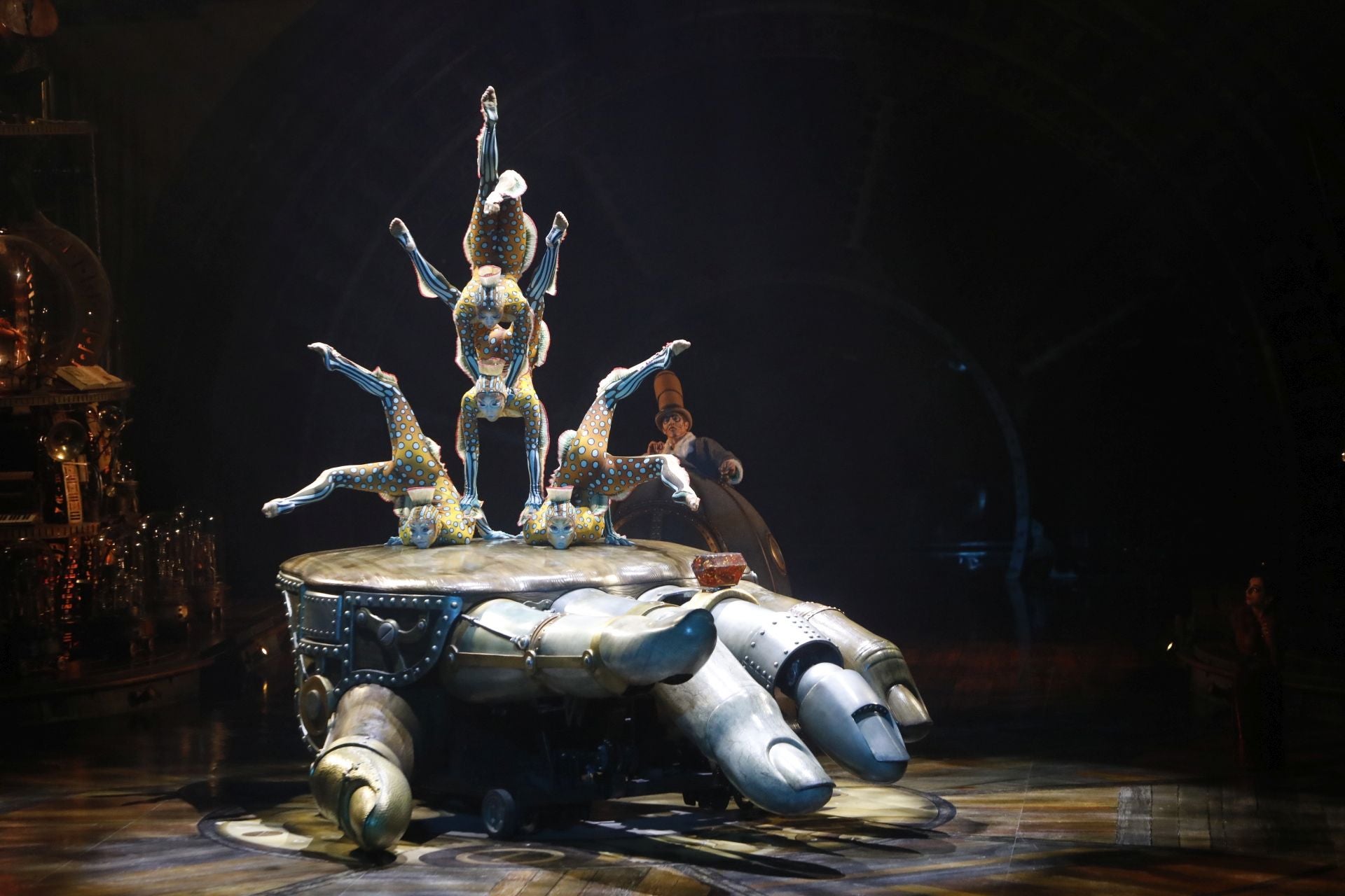 Las espectaculares imágenes que deja &#039;Kurios&#039; del Cirque du Soleil en su estreno en Gijón