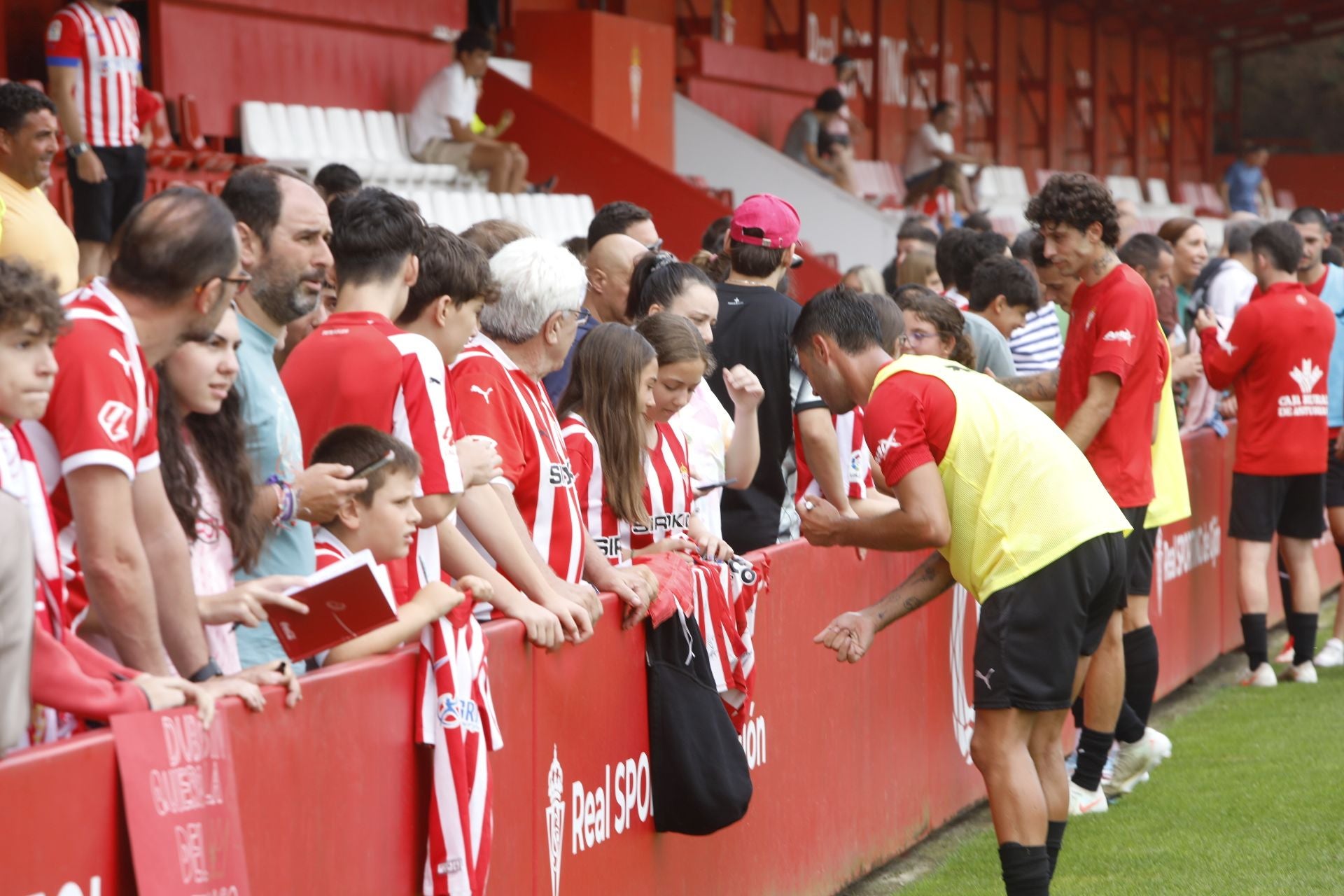 &#039;Mareona&#039; en el primer entrenamiento de la temporada del Sporting de Gijón