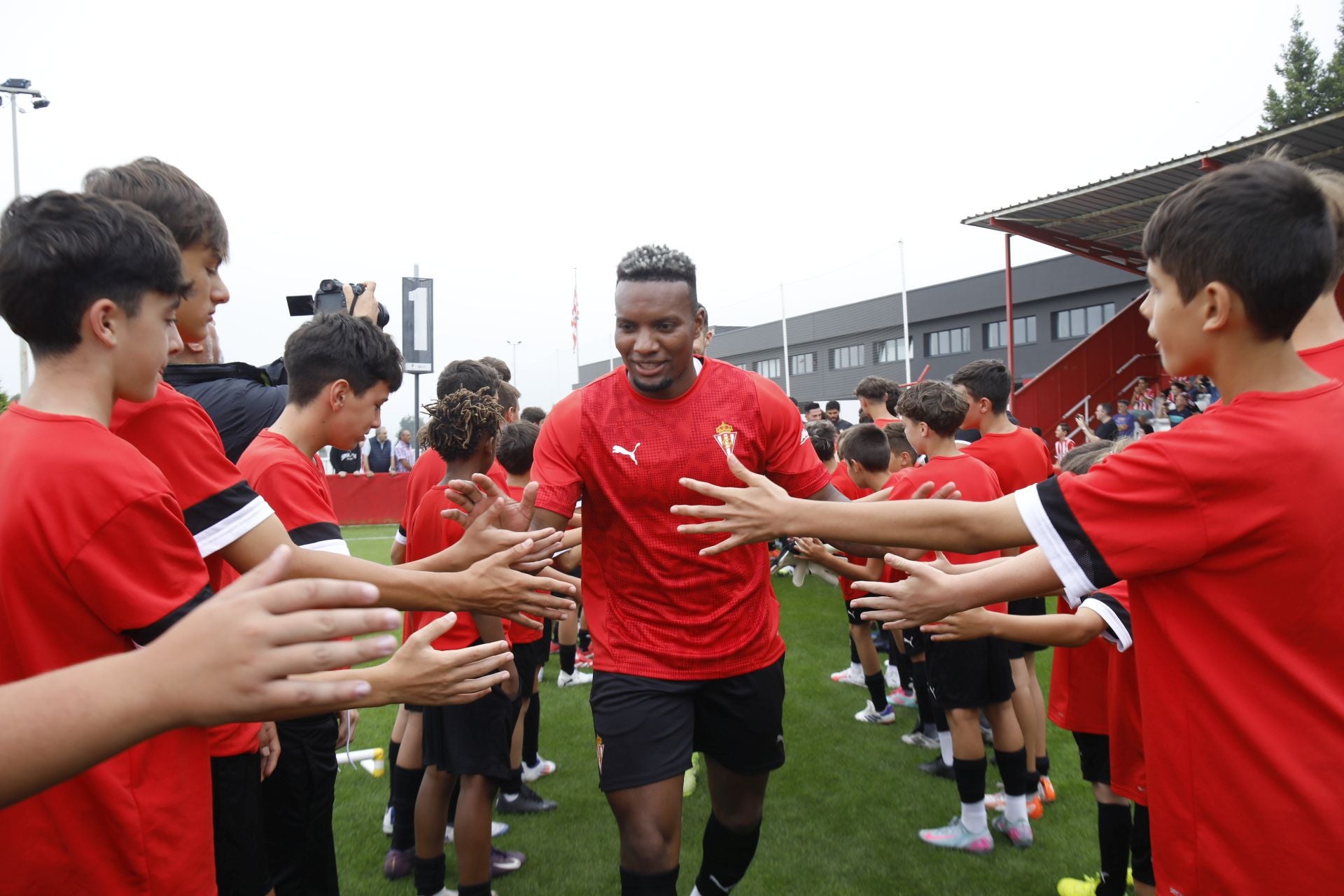 &#039;Mareona&#039; en el primer entrenamiento de la temporada del Sporting de Gijón