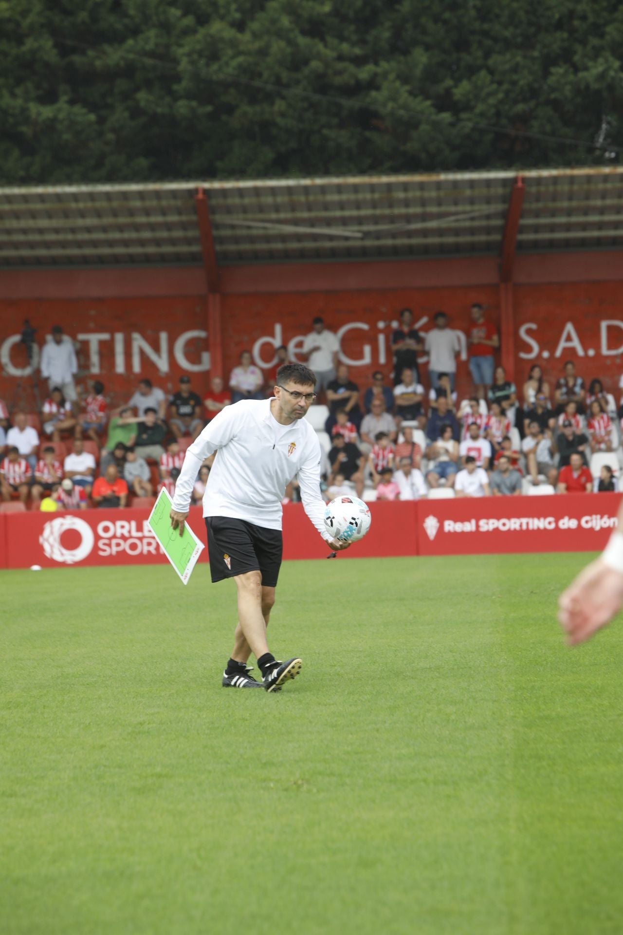 &#039;Mareona&#039; en el primer entrenamiento de la temporada del Sporting de Gijón
