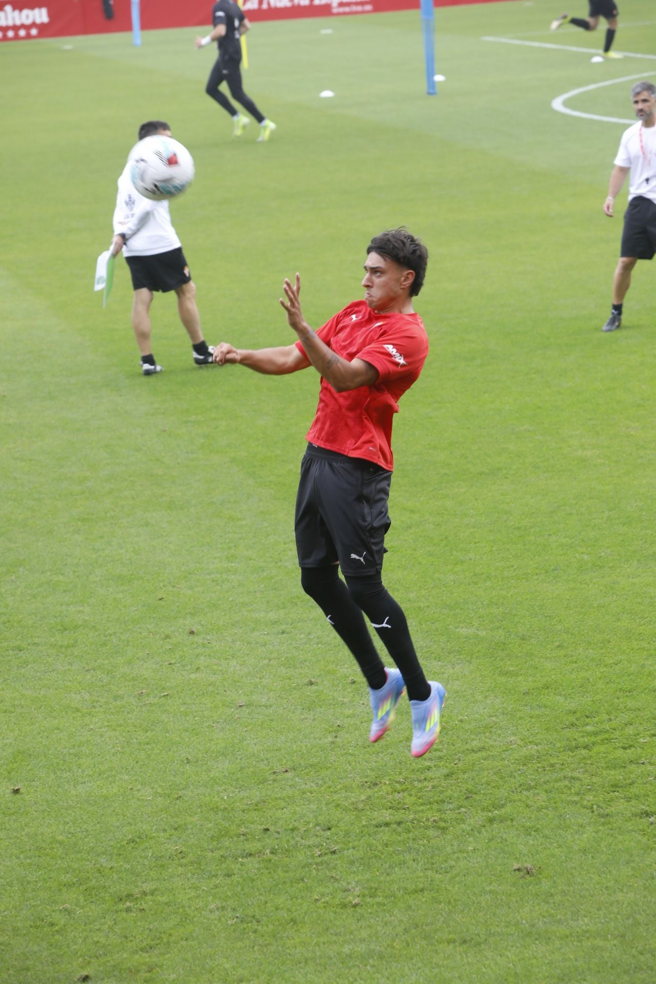 &#039;Mareona&#039; en el primer entrenamiento de la temporada del Sporting de Gijón