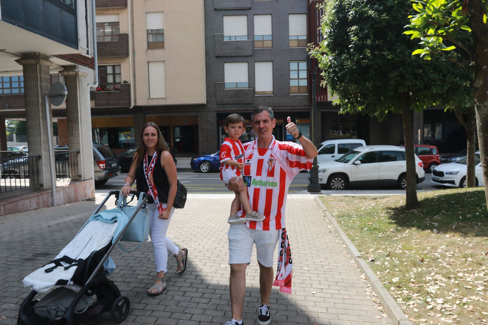 500 aficionados se suman en Llanera al Encuentro de Peñas del Sporting de Gijón