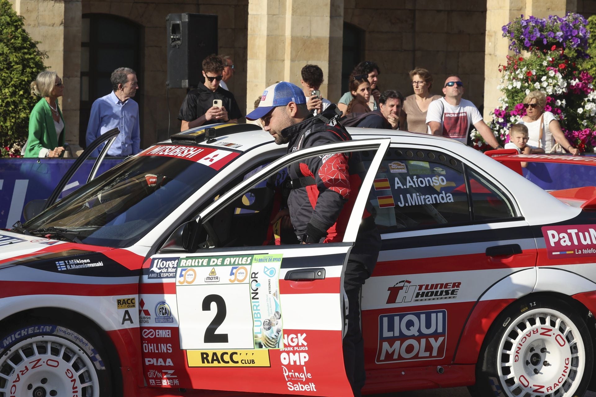 Avilés quema rueda: las fotos que deja el Rallye Histórico