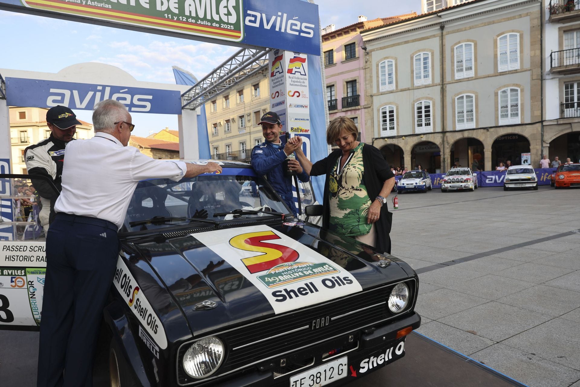 Avilés quema rueda: las fotos que deja el Rallye Histórico