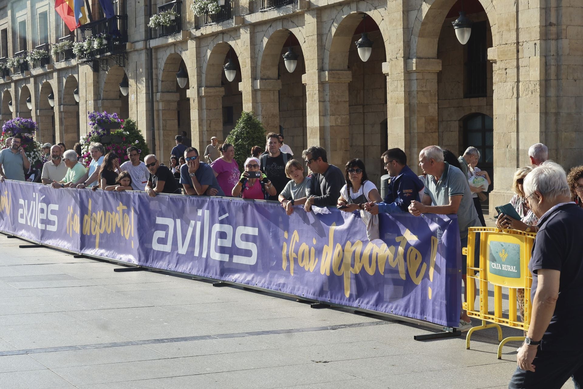 Avilés quema rueda: las fotos que deja el Rallye Histórico