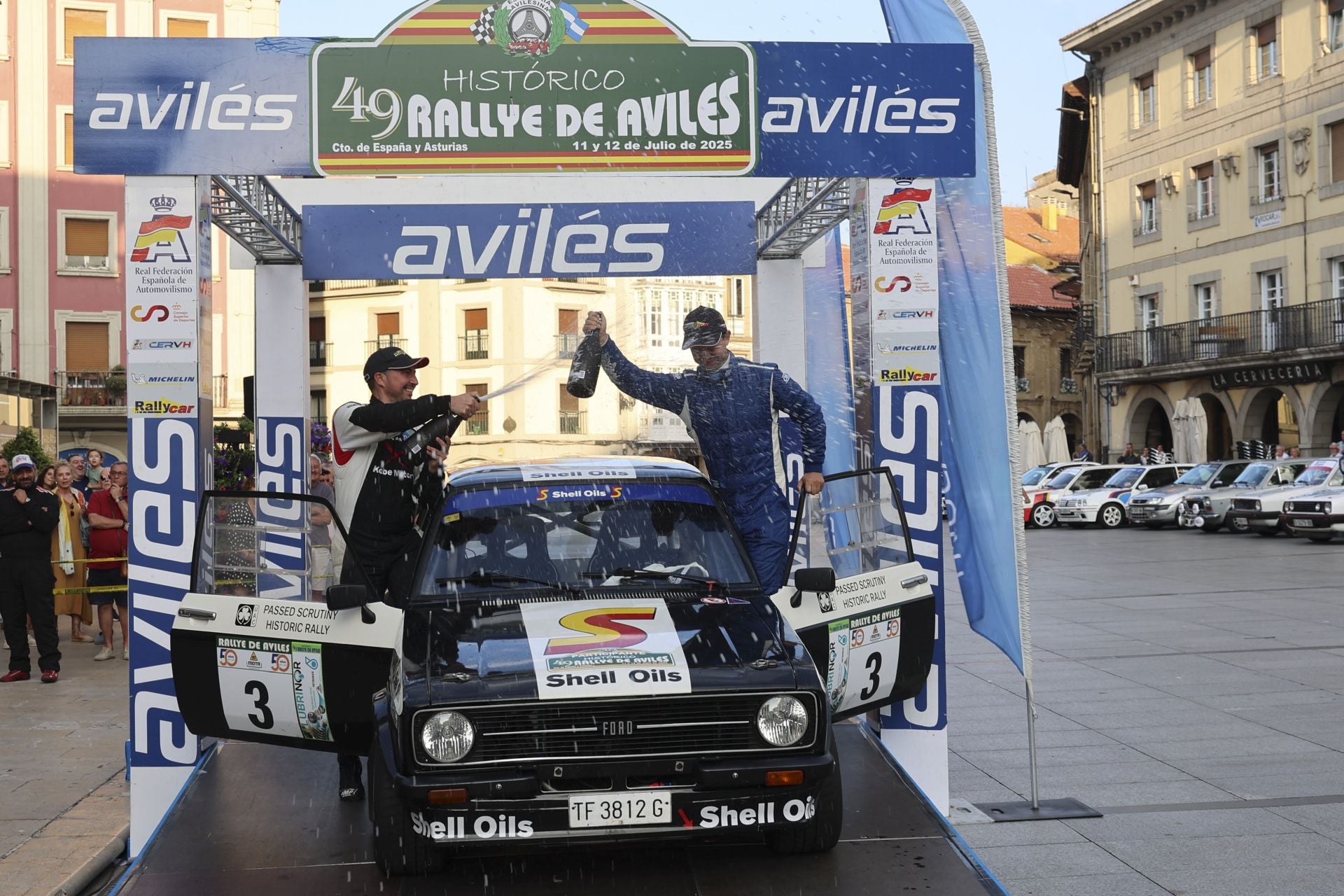 Avilés quema rueda: las fotos que deja el Rallye Histórico