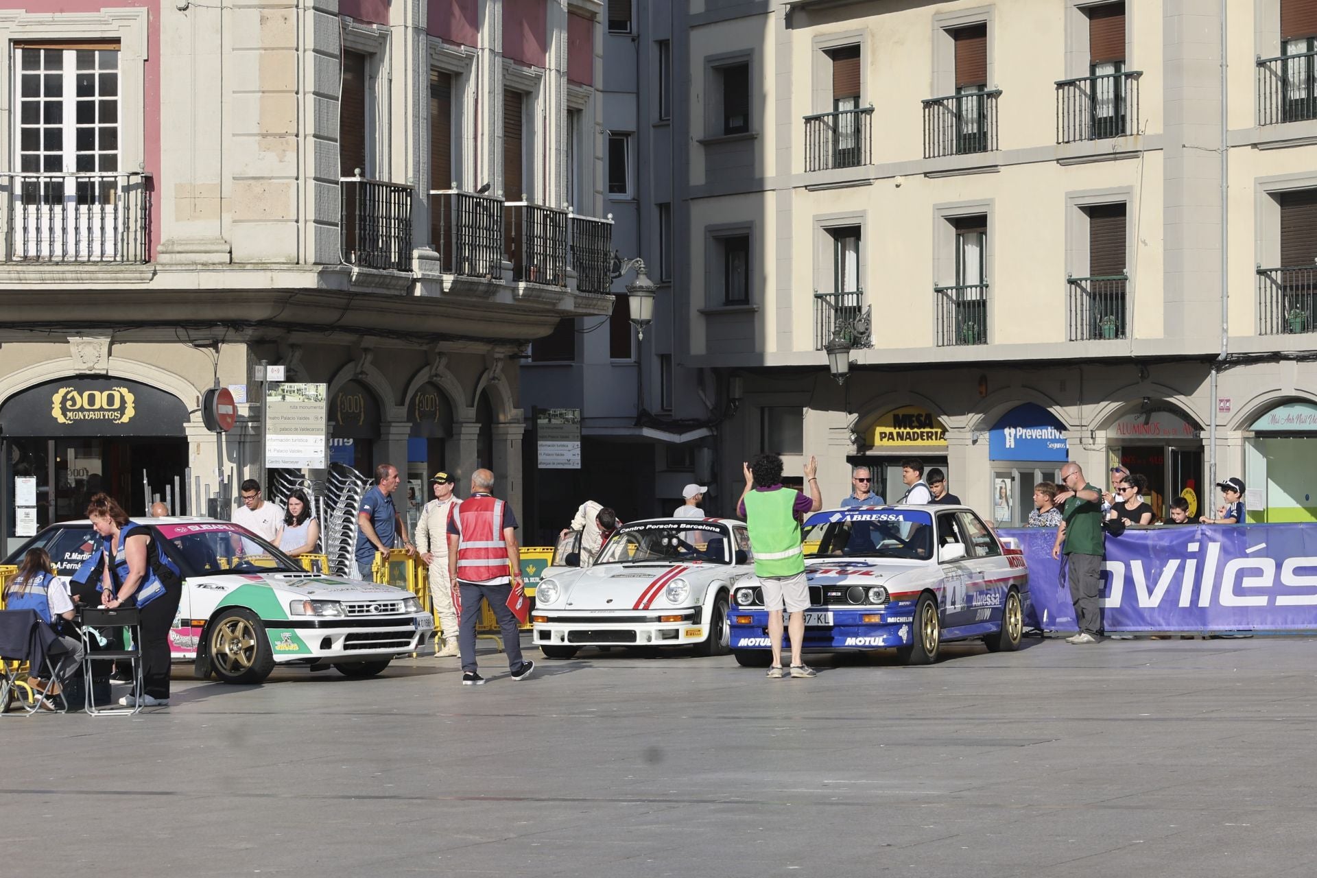Avilés quema rueda: las fotos que deja el Rallye Histórico