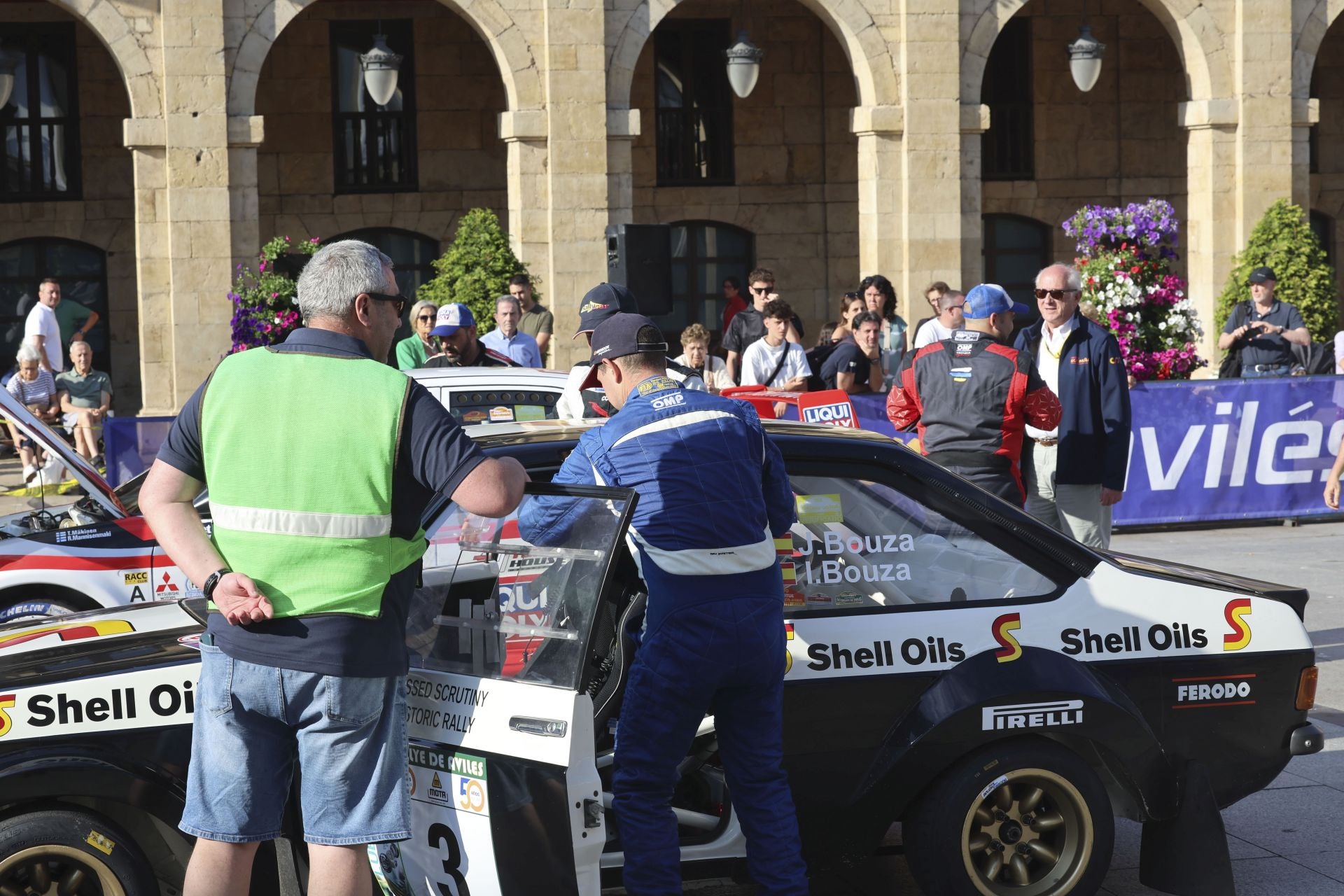 Avilés quema rueda: las fotos que deja el Rallye Histórico