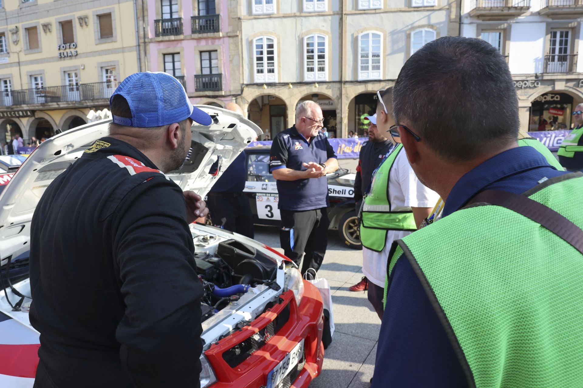 Avilés quema rueda: las fotos que deja el Rallye Histórico