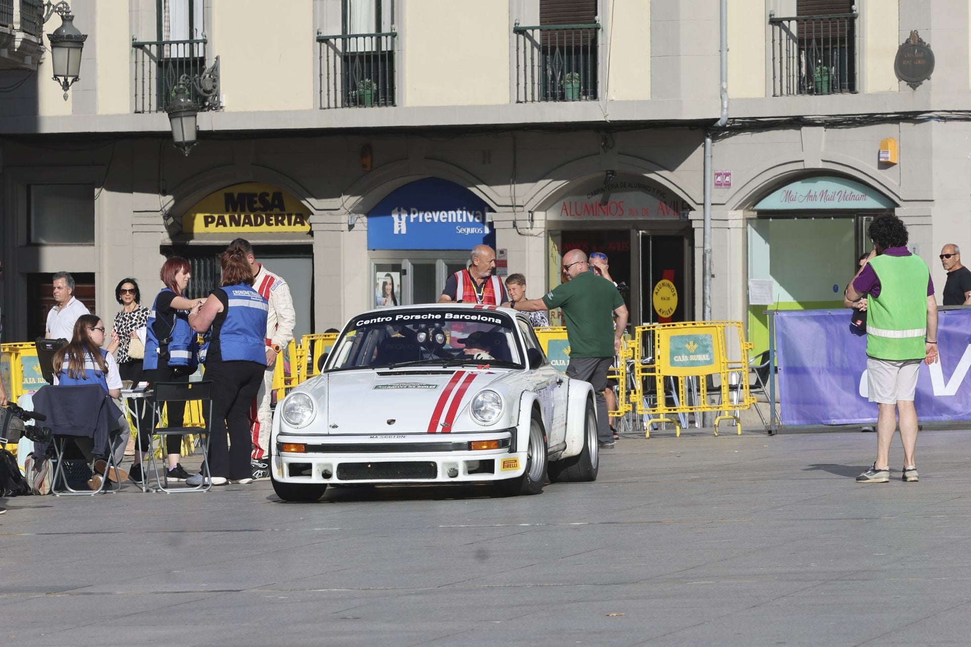 Avilés quema rueda: las fotos que deja el Rallye Histórico