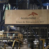 Imagen de archivo del interior de la línea de galvanizado de ArcelorMittal.