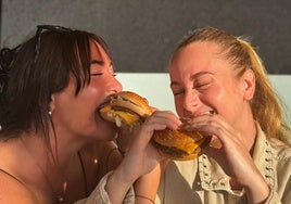 Vota por tu vídeo favorito y elige al saboreador de McDonald's en Gijón