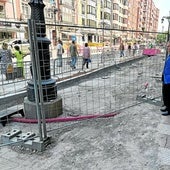 El alcalde, Alfredo Canteli, visitó las obras de la avenida de Galicia.