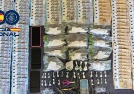 Material incautado por los agentes.